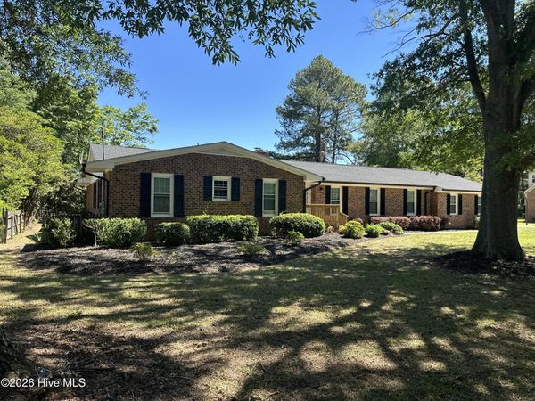 1304 Dogwood Lane, Laurinburg, NC 28352