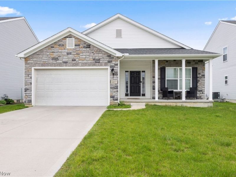 6457 Fawn Lane , North Ridgeville, OH 44039 Photo 2