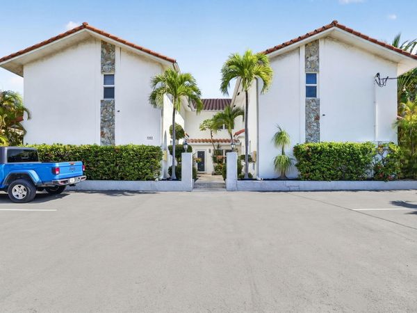 3221 NE 15th Street, Pompano Beach, FL 33062