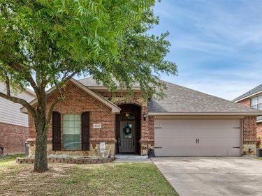 4945 Wild Oats Drive, Fort Worth, TX 76179