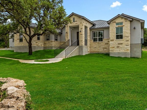 2440 Triple Peak, Canyon Lake, TX 78133