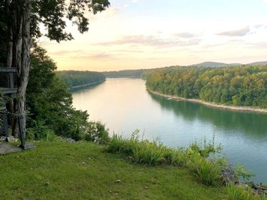 1-2 Woodson Bend Resort, Bronston, KY 42518