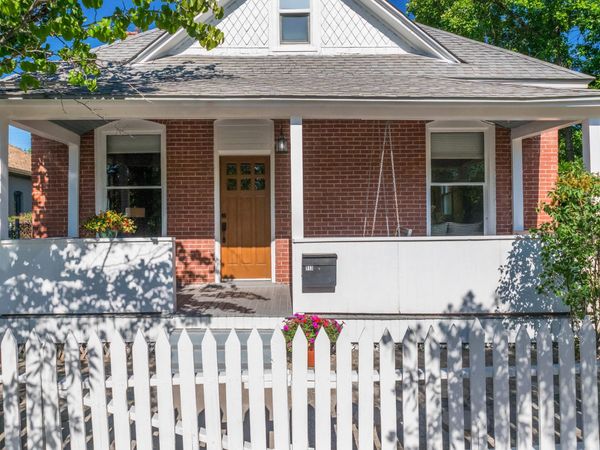 913 8th Street NW, Albuquerque, NM 87102