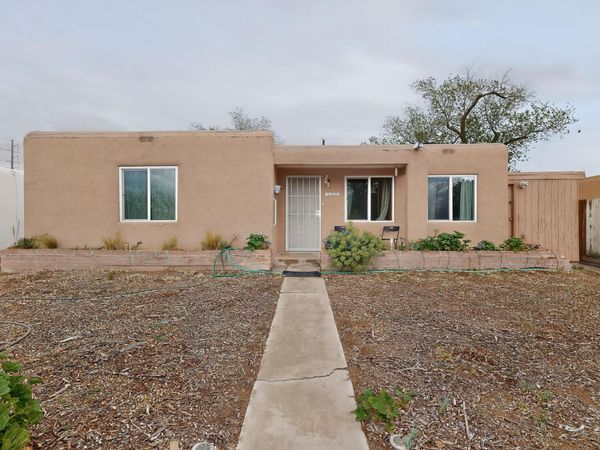 2120 Alvarado Drive NE, Albuquerque, NM 87110