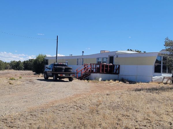 2002 NM 333 , Edgewood, NM 87015