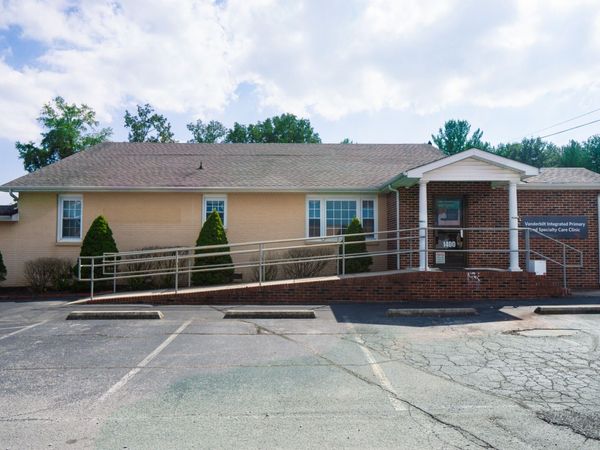 1400 Willow Dr , Manchester, TN 37355