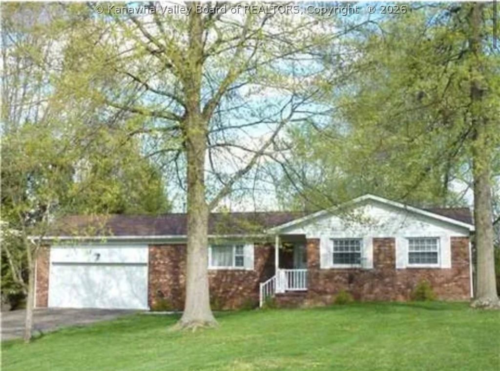 5 Lake Chadesa Drive, Hurricane, WV 25526 Main Photo