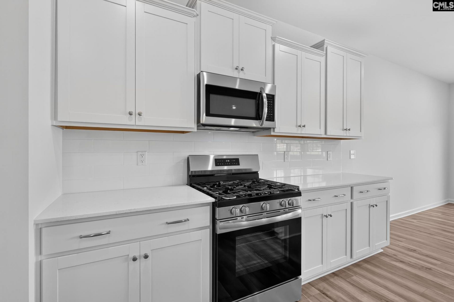 246 Foxglade Drive Photo 10