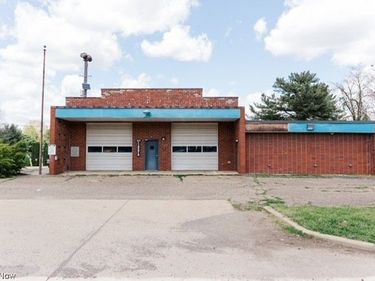 3525 Lincoln Street E, Canton, OH 44707