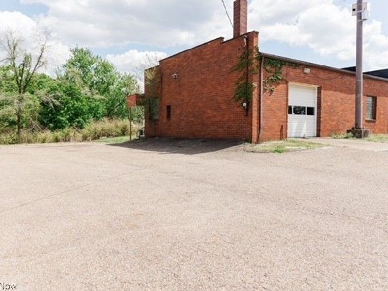 3525 Lincoln Street E, Canton, OH 44707 Photo 5
