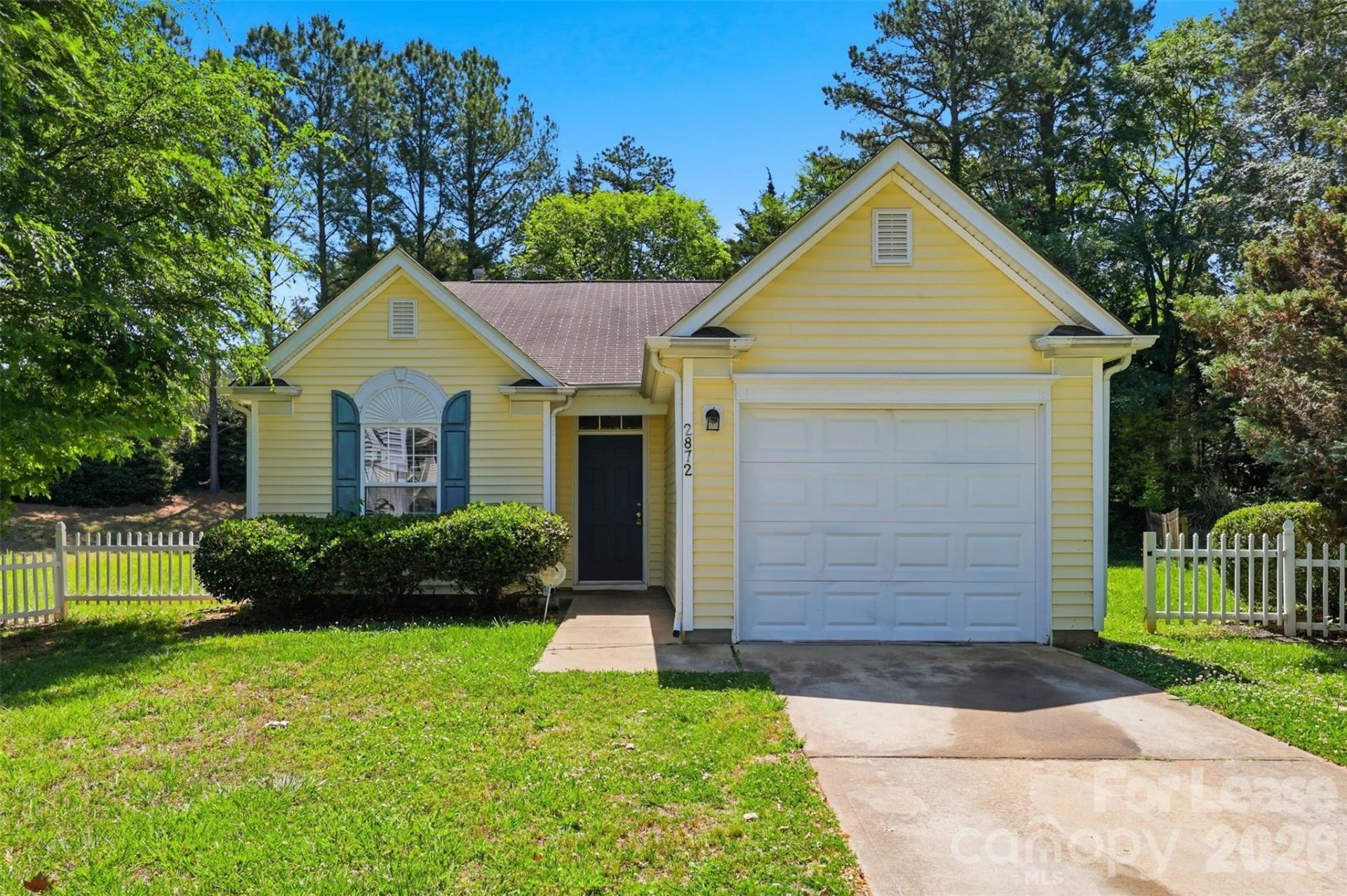 2872 Oasis Lane, Charlotte, NC 28214 Main Photo