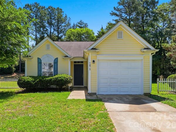 2872 Oasis Lane, Charlotte, NC 28214