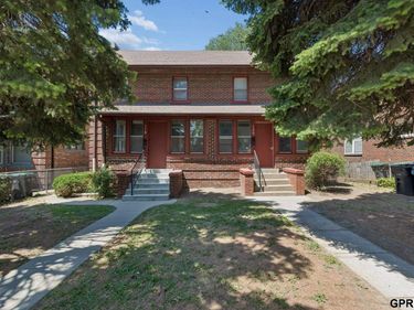 118-120 N 38 Street N, Omaha, NE 68131