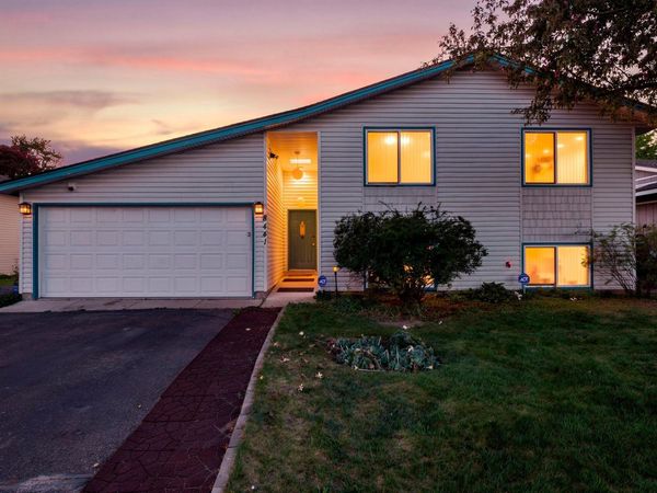8441 Idaho Avenue N, Brooklyn Park, MN 55445