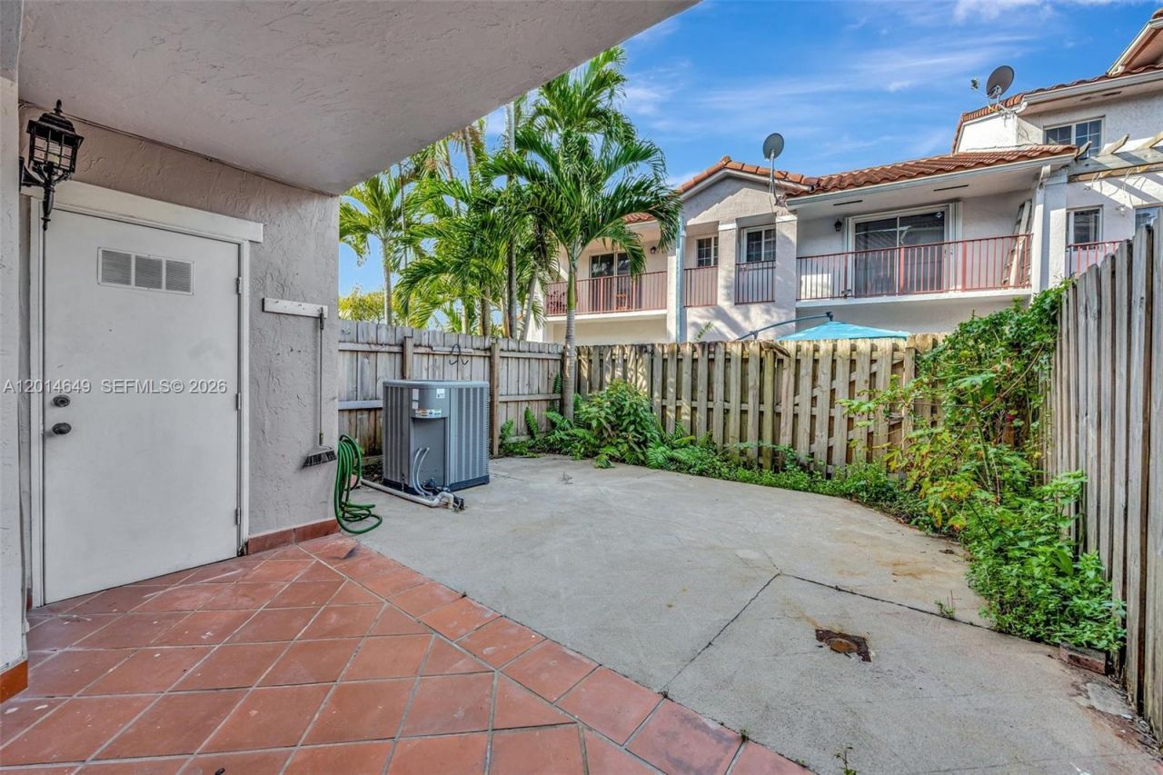 10110 SW 154th Cir Ct , Unit 105-1, Miami, FL 33196 Photo