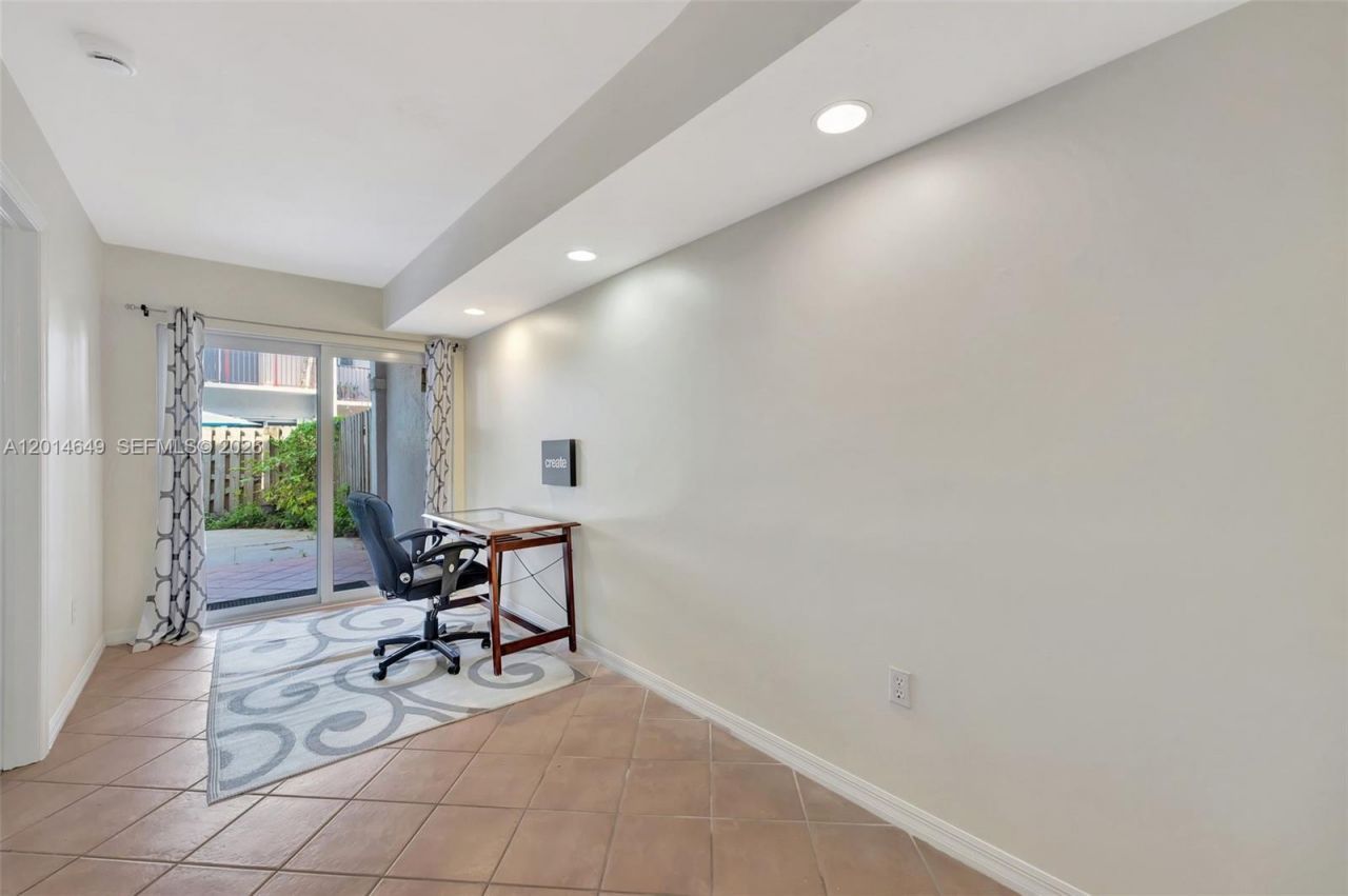 10110 SW 154th Cir Ct , Unit 105-1, Miami, FL 33196 Photo