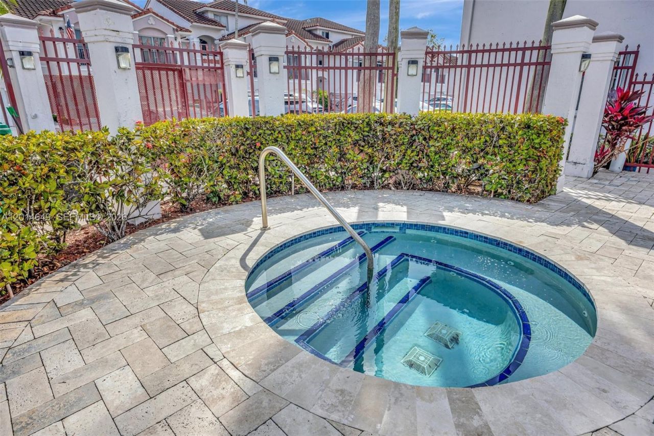 10110 SW 154th Cir Ct , Unit 105-1, Miami, FL 33196 Photo