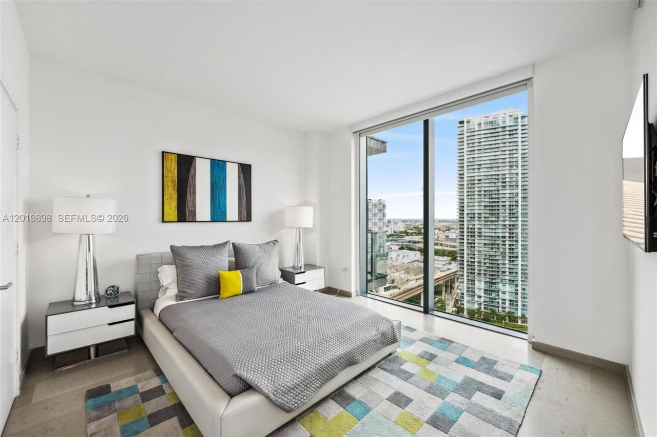 88 SW 7th St , Unit 2111, Miami, FL 33130 Photo