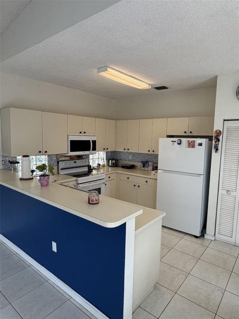 15619 SW 112th Dr , Miami, FL 33196 Photo
