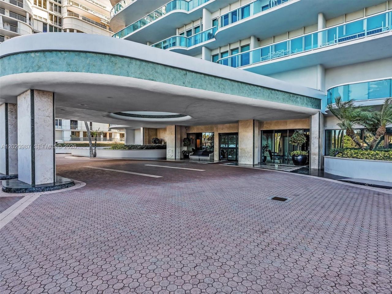 10101 Collins Ave, Unit 18C + CABA, Bal Harbour, FL 33154 Photo
