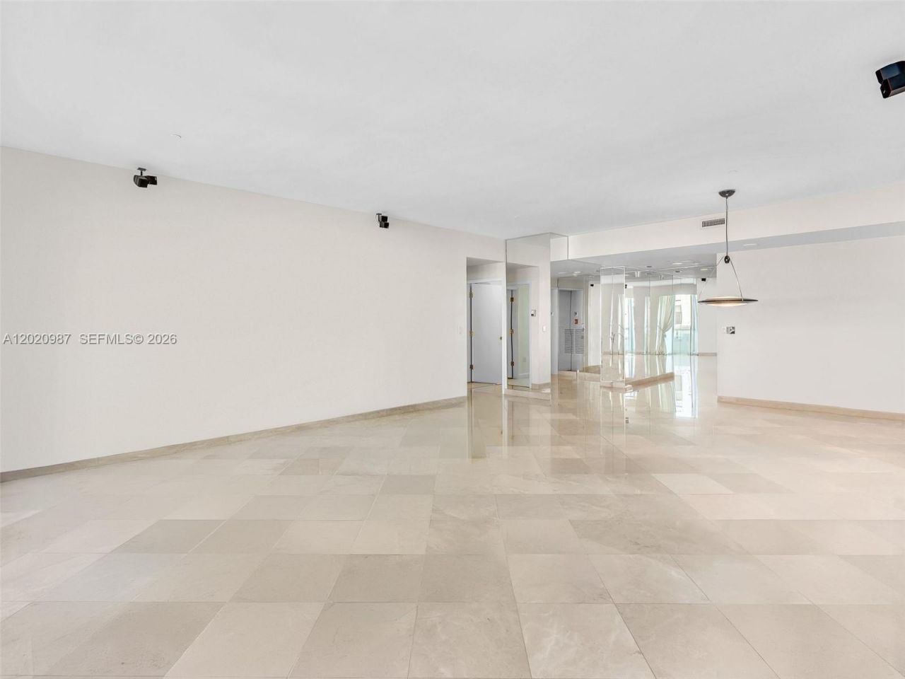 10101 Collins Ave, Unit 18C + CABA, Bal Harbour, FL 33154 Photo