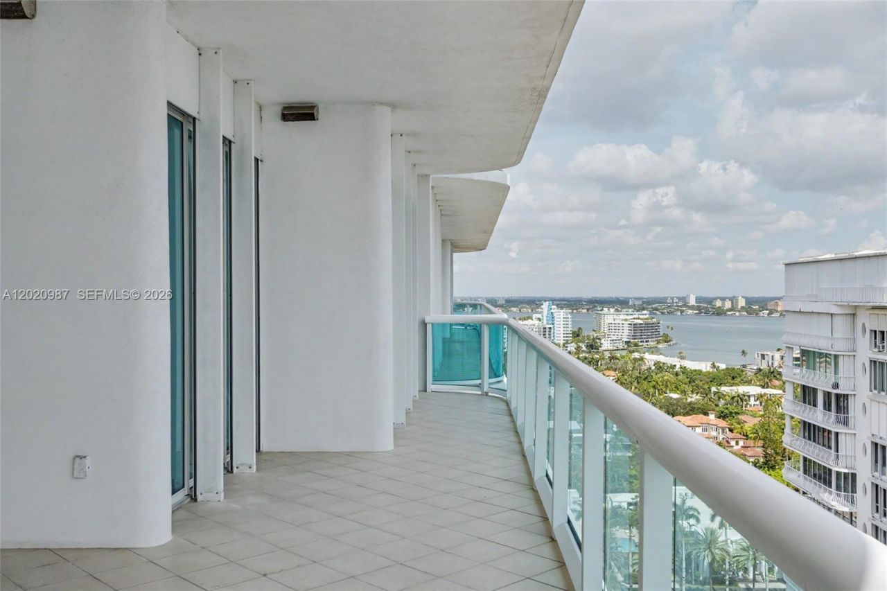 10101 Collins Ave, Unit 18C + CABA, Bal Harbour, FL 33154 Photo