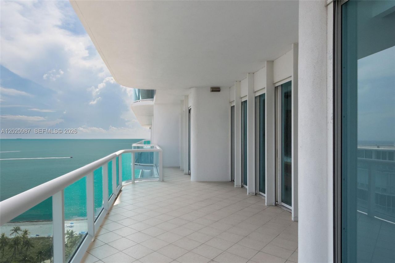 10101 Collins Ave, Unit 18C + CABA, Bal Harbour, FL 33154 Photo