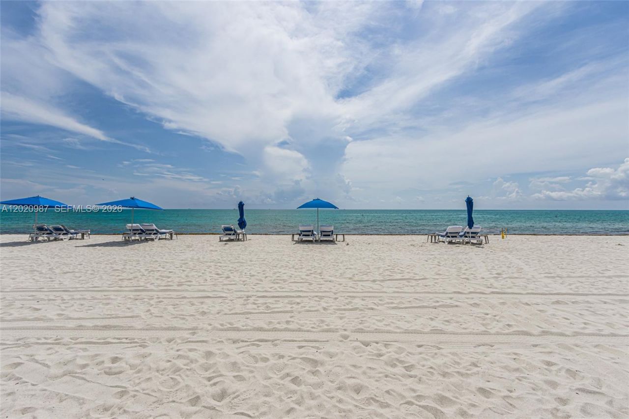 10101 Collins Ave, Unit 18C + CABA, Bal Harbour, FL 33154 Photo