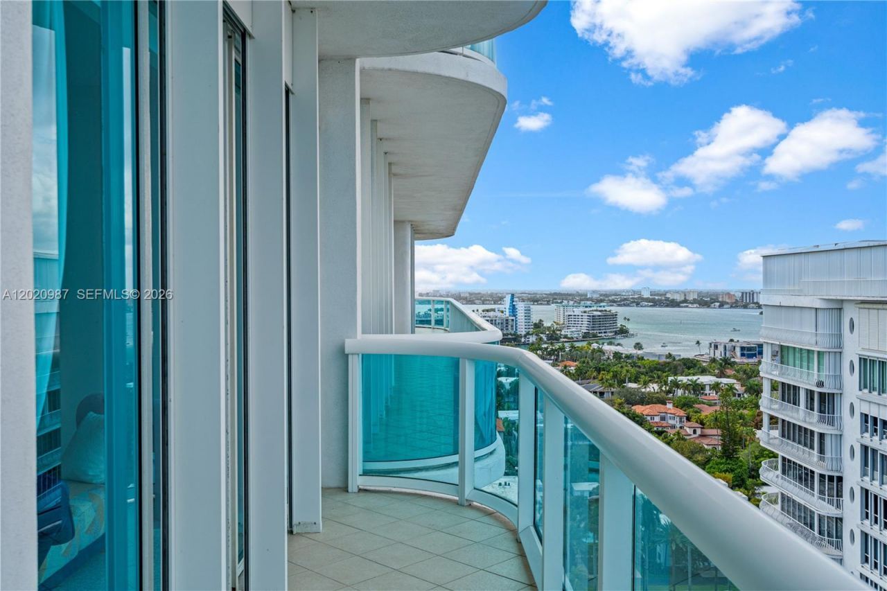 10101 Collins Ave , Unit 18C + CABA, Bal Harbour, FL 33154 Photo