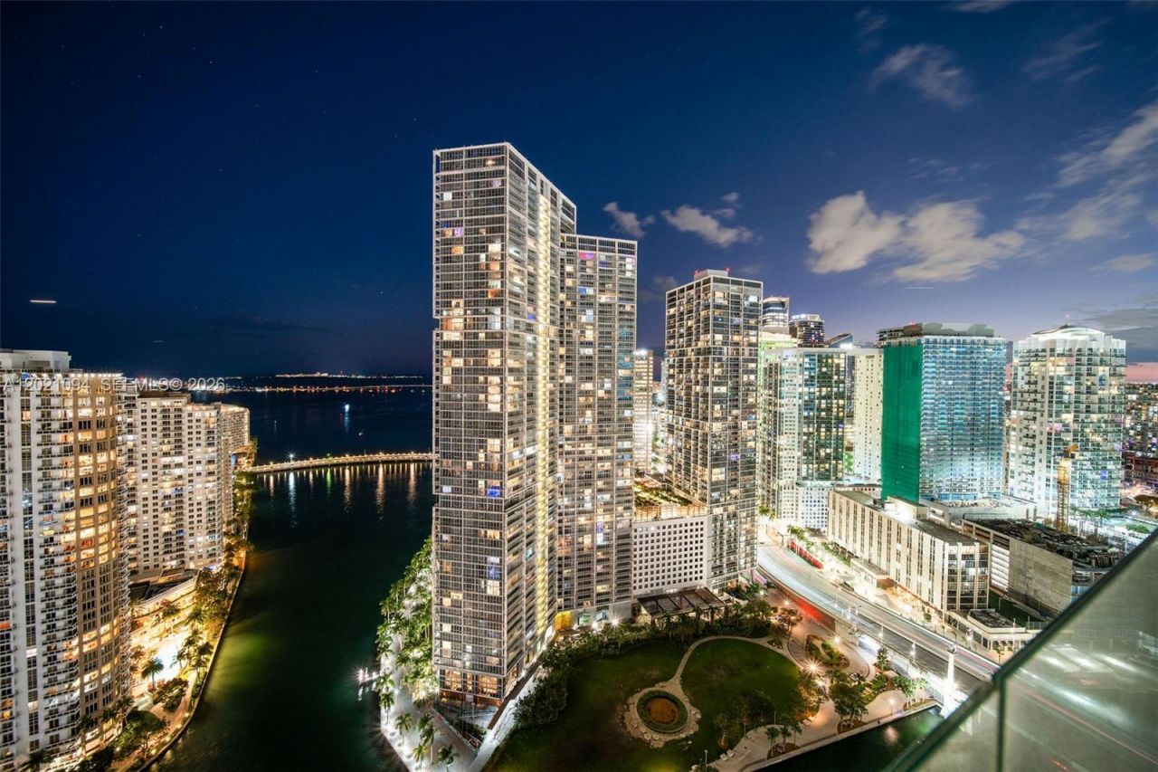 300 Biscayne Blvd Way , Unit 3404, Miami, FL 33131 Photo