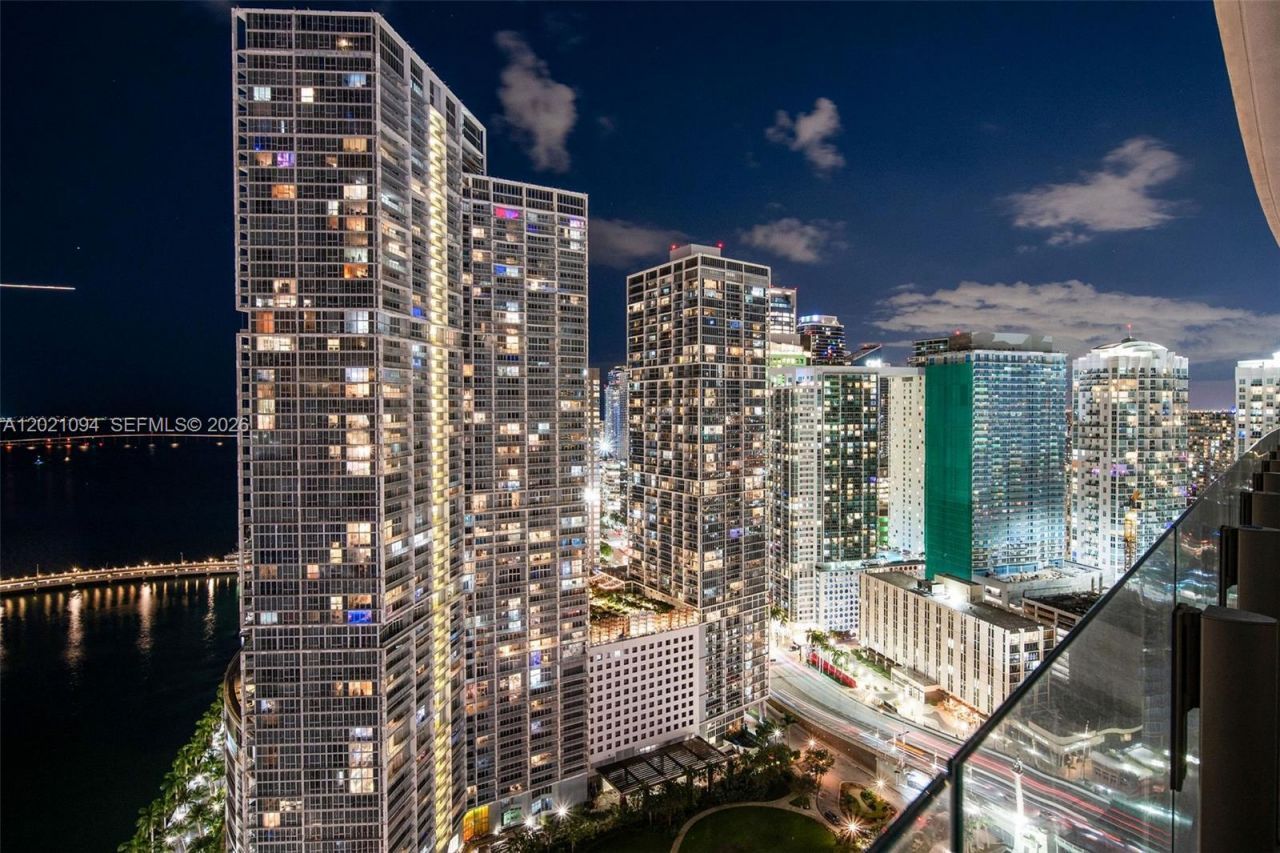 300 Biscayne Blvd Way , Unit 3404, Miami, FL 33131 Photo