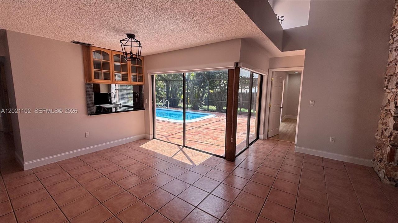 13520 SW 108th St Cir N, Unit n/a, Miami, FL 33186 Photo