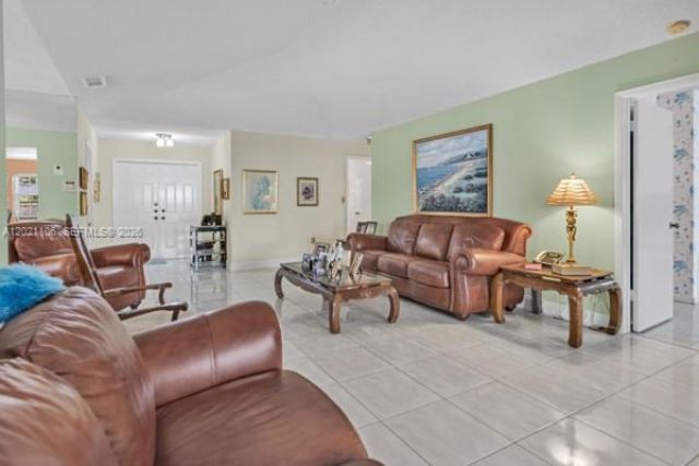 Please Call For Address, Hialeah, FL 33015 Photo