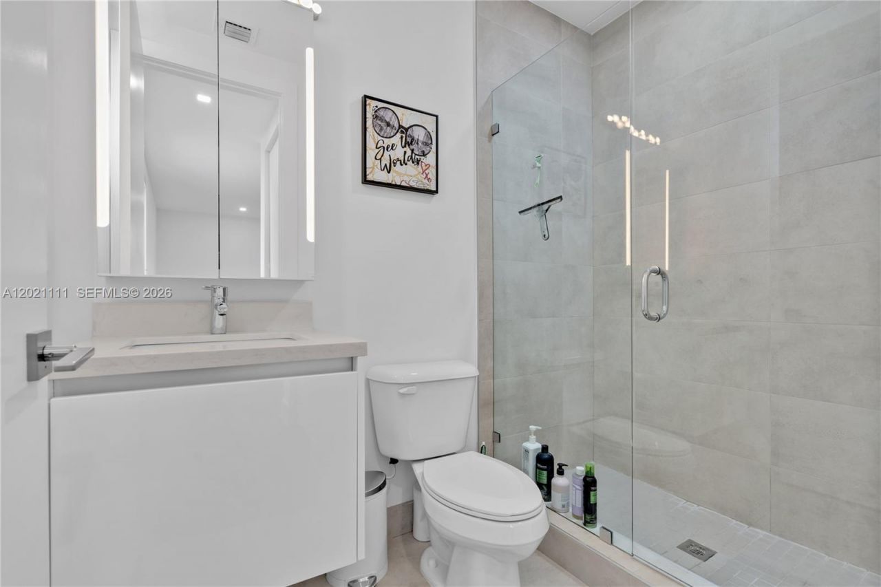 10267 NW 75th Ter, Doral, FL 33178 Photo