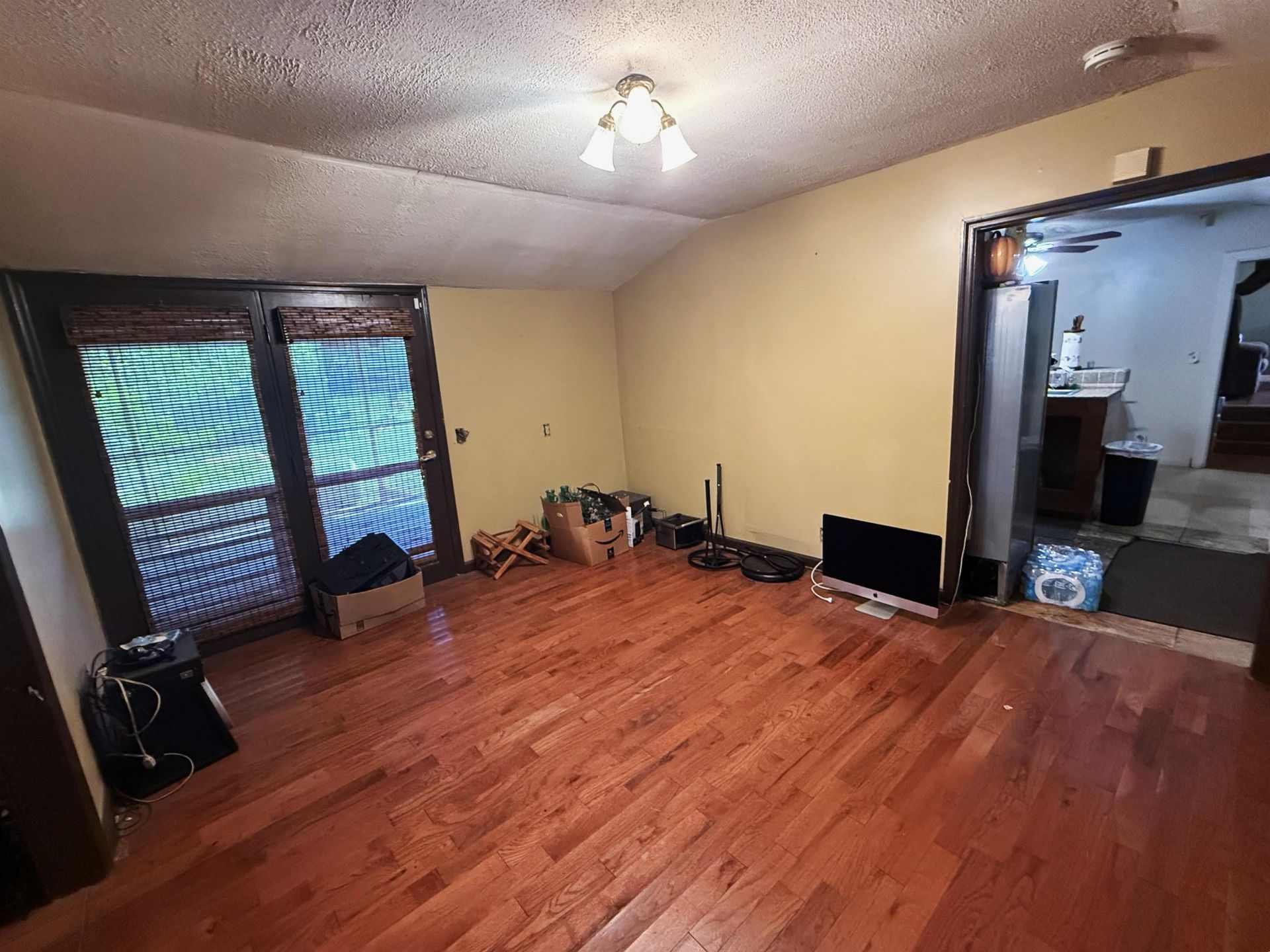 318 Wilmont St. Photo 20