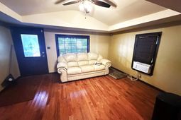 318 Wilmont St. photo 4