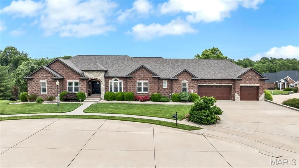 1 Brimley Court, Glen Carbon, IL 62034 Main Photo
