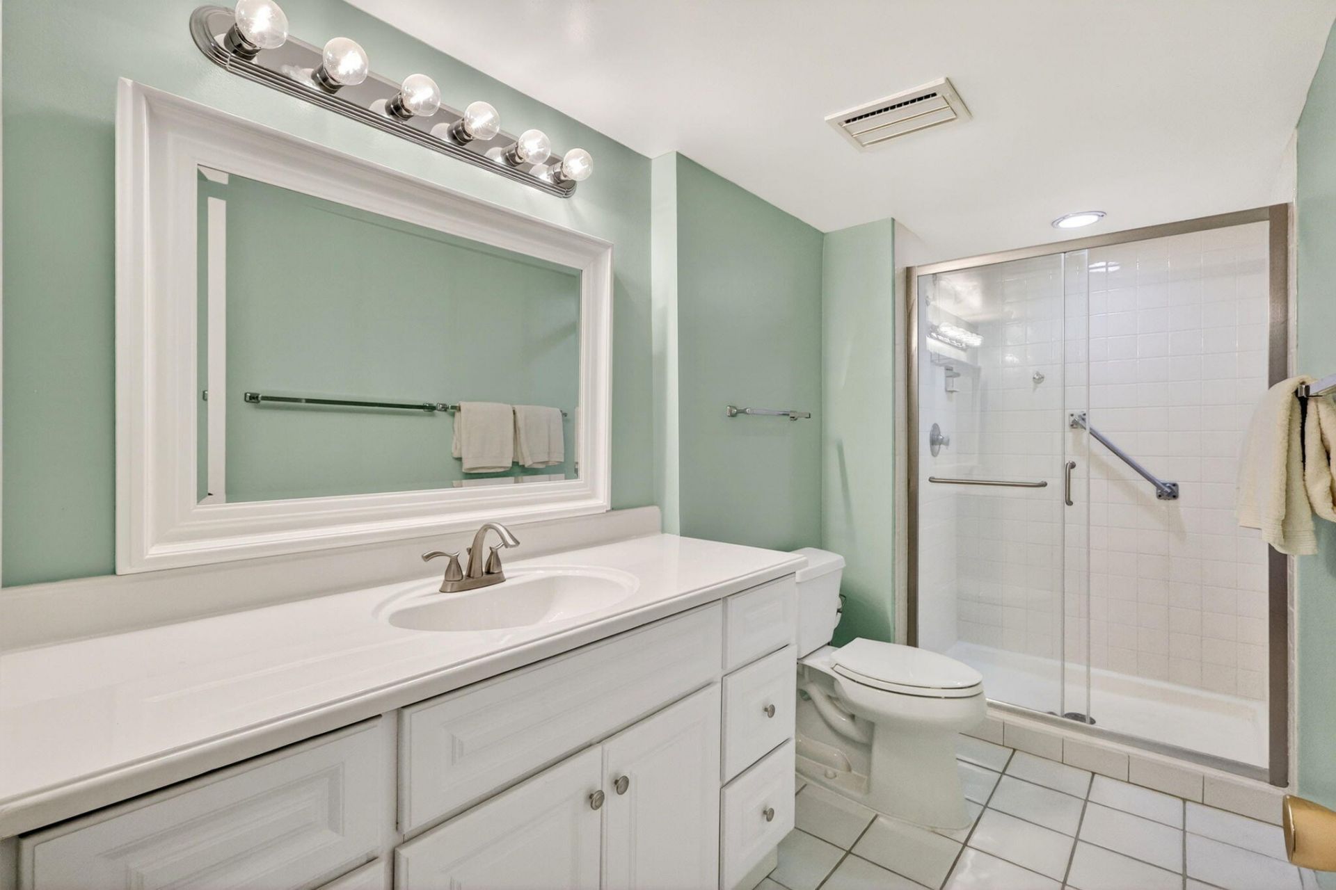 1800 SE Saint Lucie Boulevard, Unit 11-203, Stuart, FL 34996 Photo
