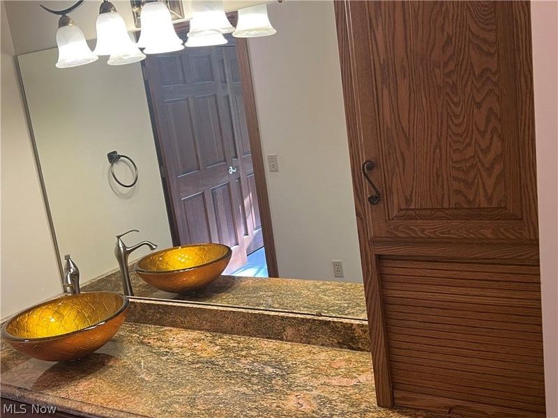 8536 Cherry Hill Place, Youngstown, OH 44514 Photo 19