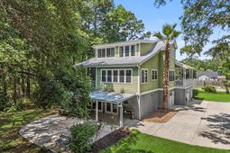 417 Renau Boulevard photo 4