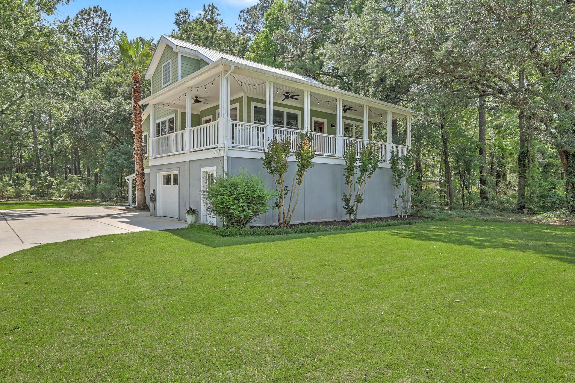 417 Renau Boulevard Photo 3
