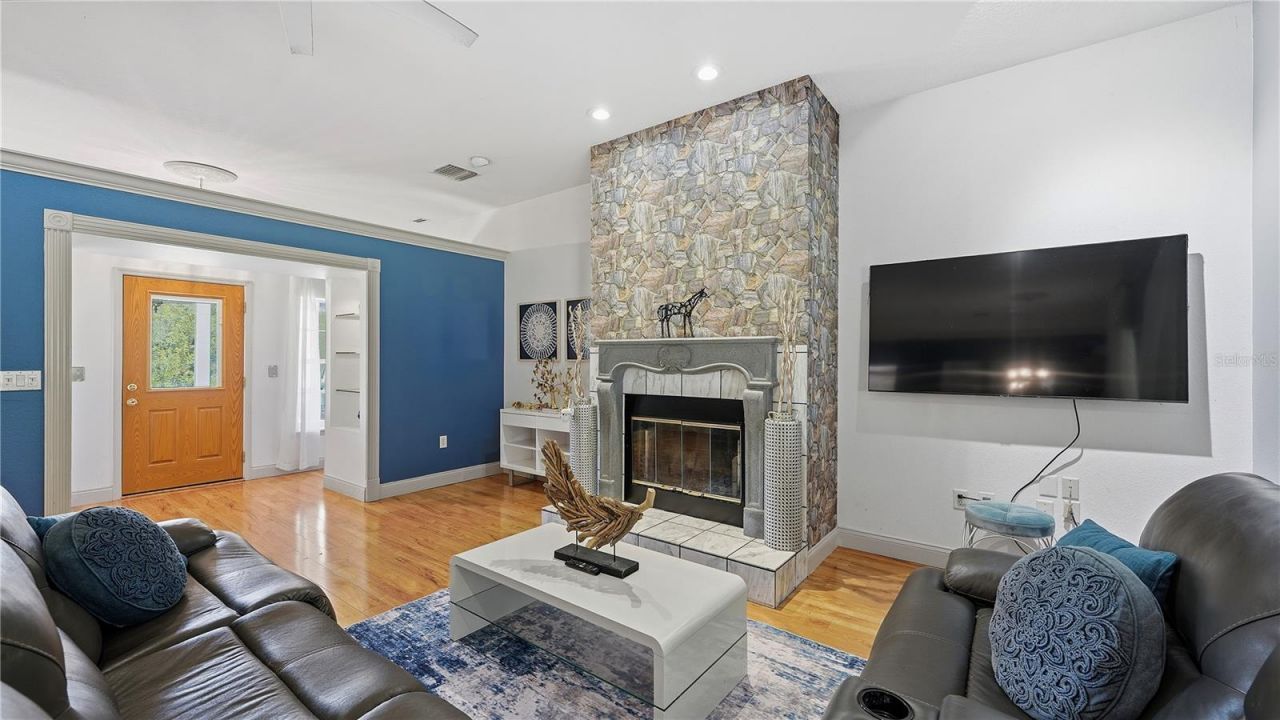 6780 Sugarbush Lane, Unit 9, Polk City, FL 33868 Photo