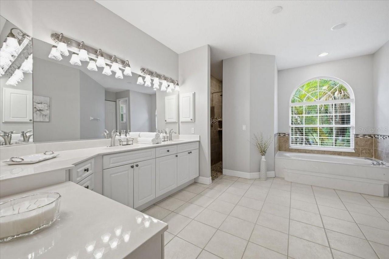 15107 3rd Drive E, Bradenton, FL 34212 Photo