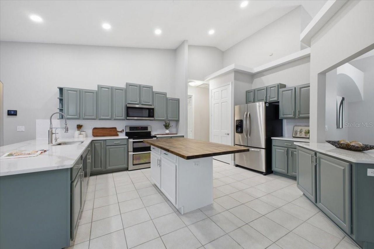 15107 3rd Drive E, Bradenton, FL 34212 Photo