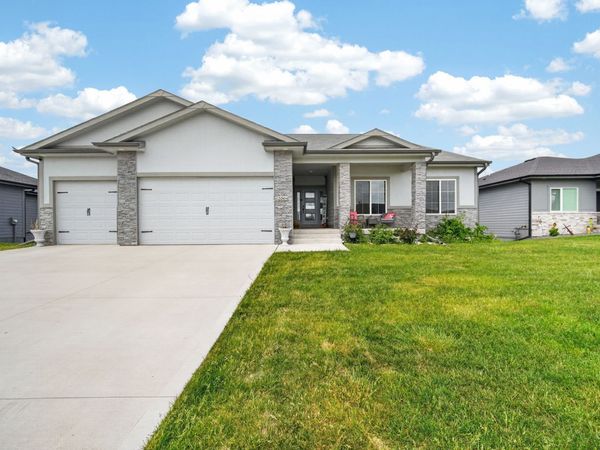 2004 NE Park Drive, Grimes, IA 50111