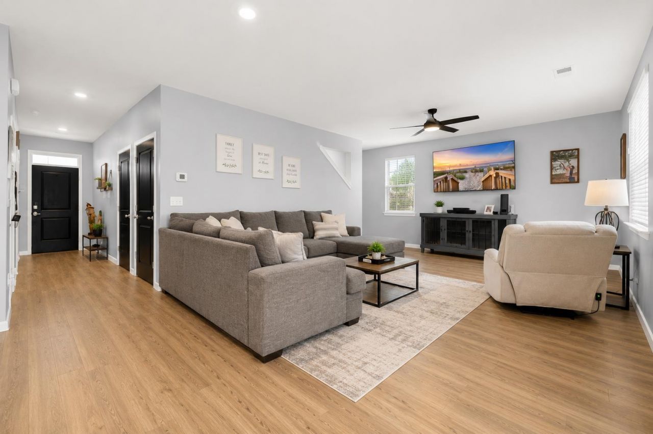 205 Black Pearl Way  Photo 13