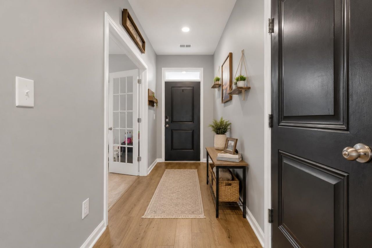 205 Black Pearl Way  Photo 4