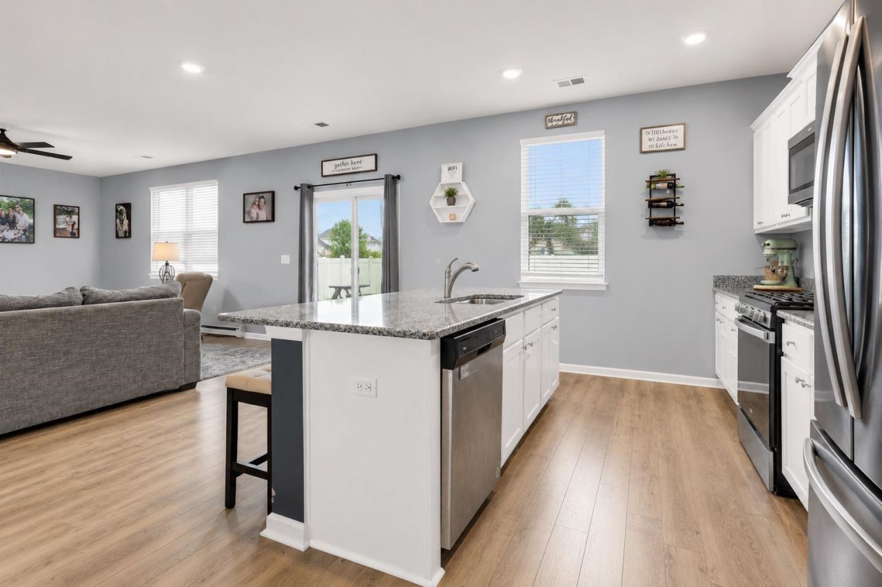 205 Black Pearl Way  Photo 5