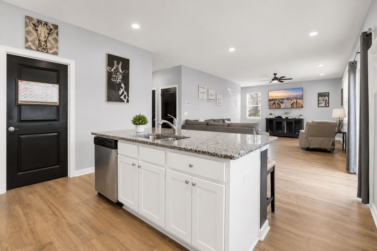 205 Black Pearl Way  Photo 9