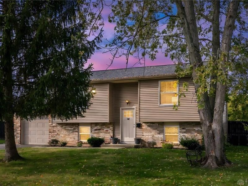 102 Calmont Farm Circle, Englewood, OH 45322 Photo 2